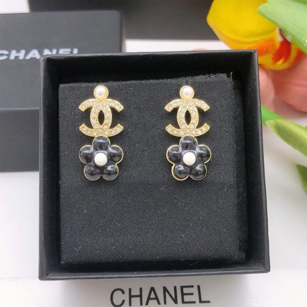 CHANEL DIAMOND EARRINGS