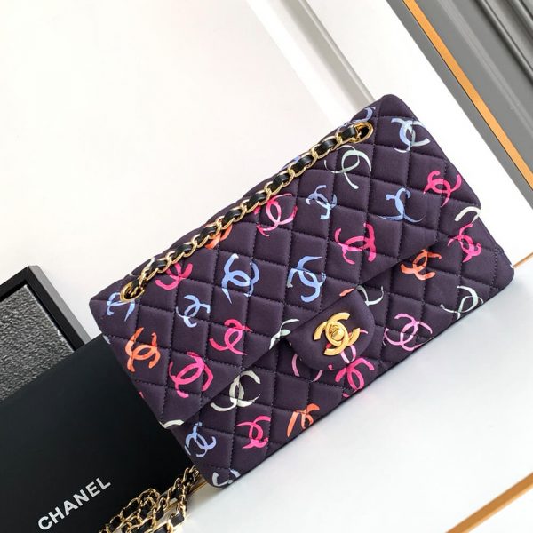 CHANEL CLASSIC FLAP MEDIUM