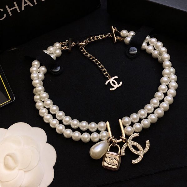 CHANEL Pearl Necklace
