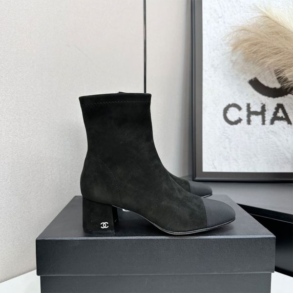 CHANEL Boots