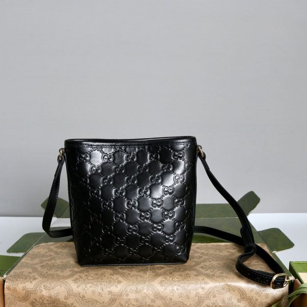 Gucci GG Emblem nano bucket bag(HIGH-END GRADE)