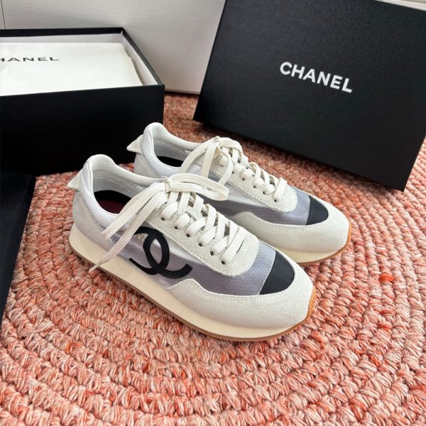 CHANEL Sneakers