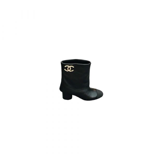 CHANEL Boots
