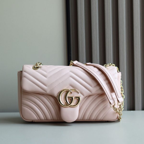 NEW GG Marmont medium shoulder bag