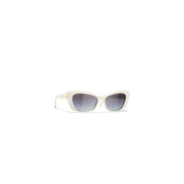 CHANEL CAT EYE Sunglasses