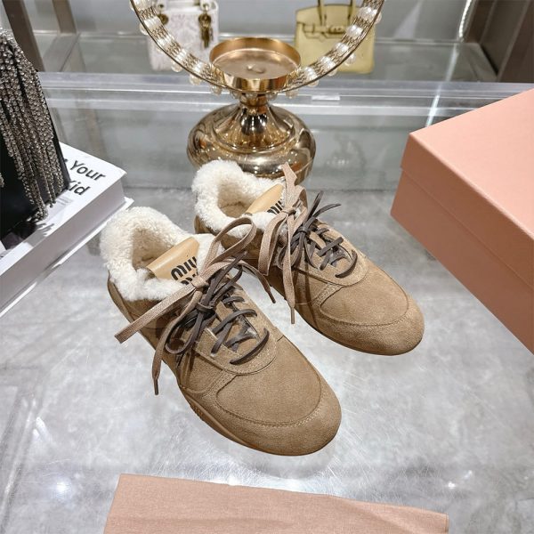 MIUMIU Sneakers