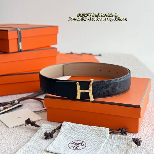 HERMES Script belt buckle & Reversible leather strap 38 mm