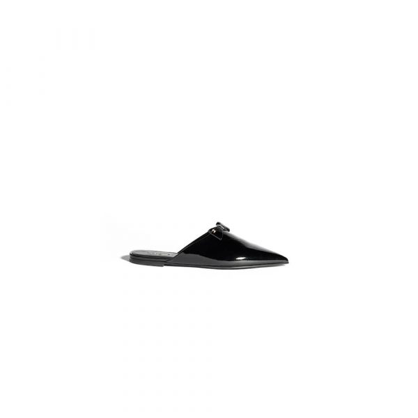 CHANEL Mules