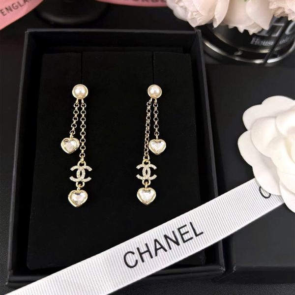 CHANEL Pearl Heart Earrings