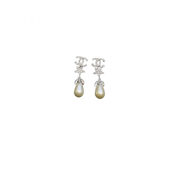 CHANEL PEARL EARRINGS