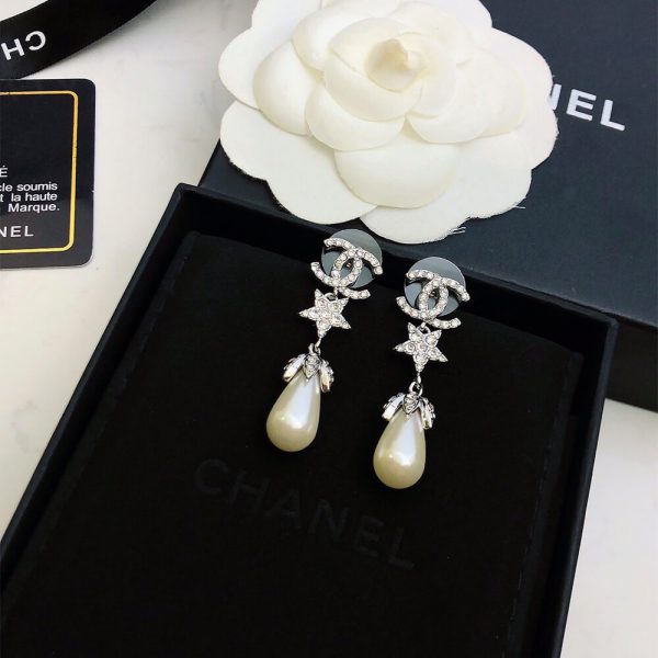 CHANEL PEARL EARRINGS