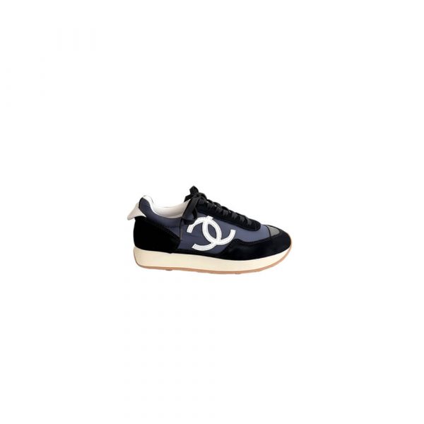 CHANEL Sneakers