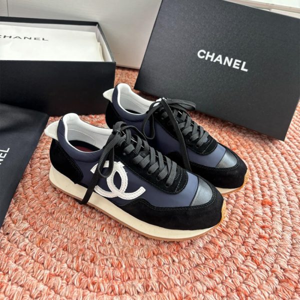 CHANEL Sneakers