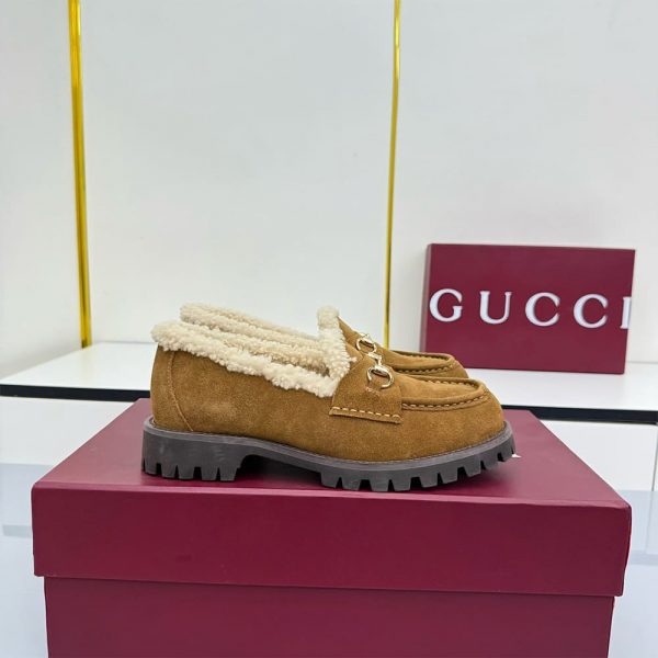 GUCCI Women’s loafer with Horsebit