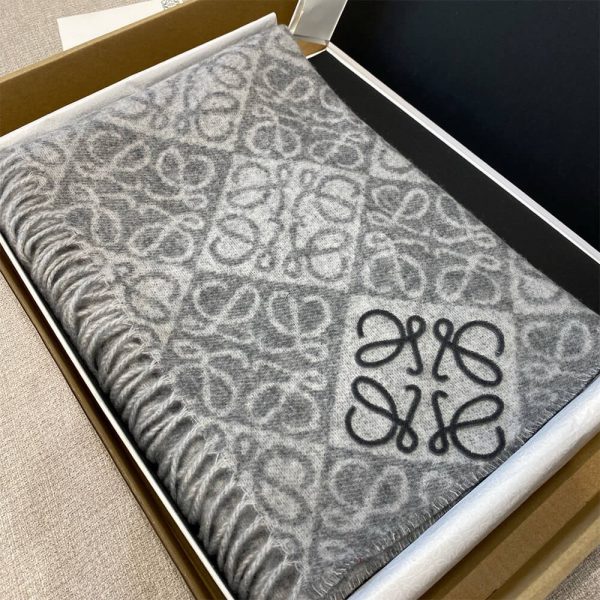 LOEWE Anagram scarf