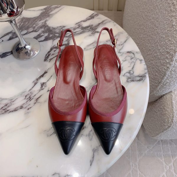 CHANEL Slingbacks