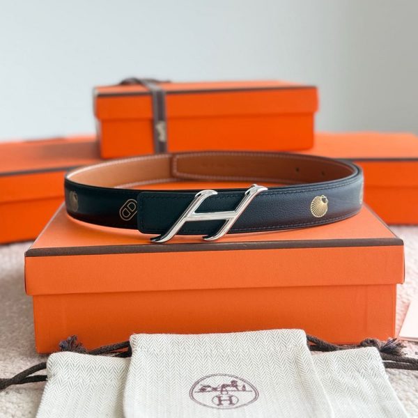 HERMES HDN belt buckle & Hermes sur Mer reversible leather strap 24 mm