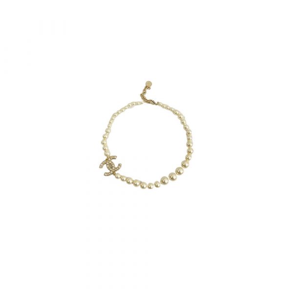 CHANEL PEARL NECKLACE
