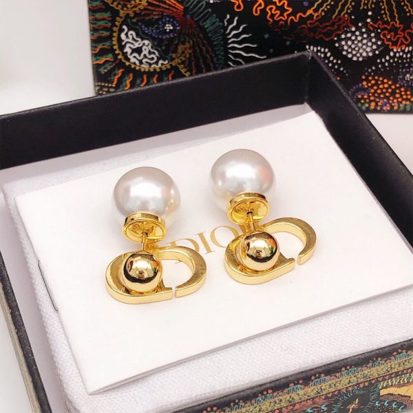DIOR PEARL EARRINGS