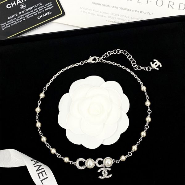 CHANEL Pearl Necklace