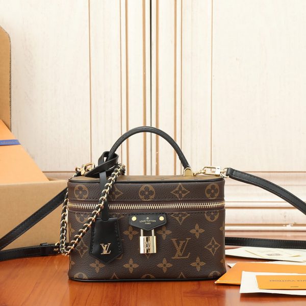 LV Vanity Chain Pouch
