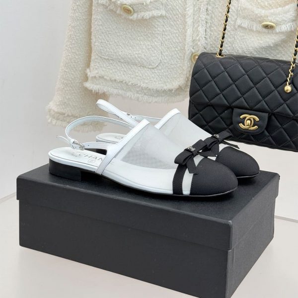 CHANEL Slingbacks