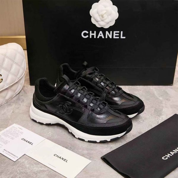 CHANEL Sneakers
