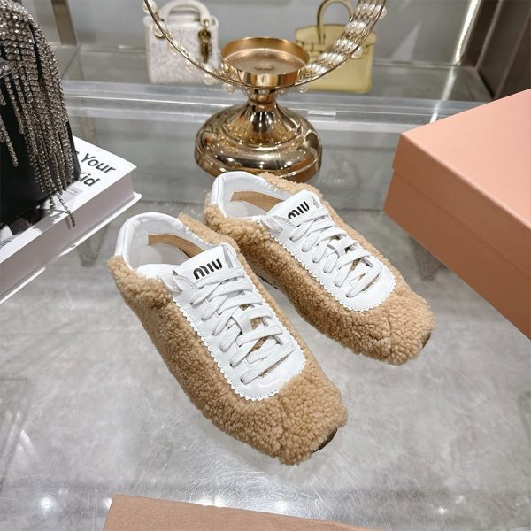 MIUMIU Sneakers