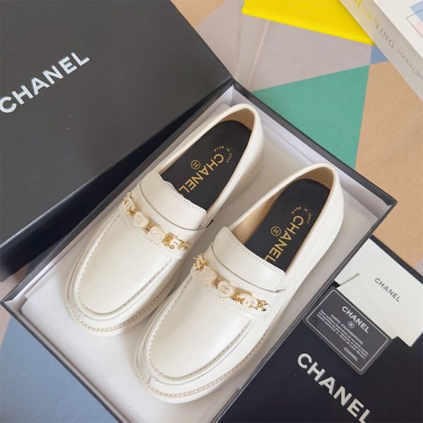 CHANEL WOMEN LOAFER