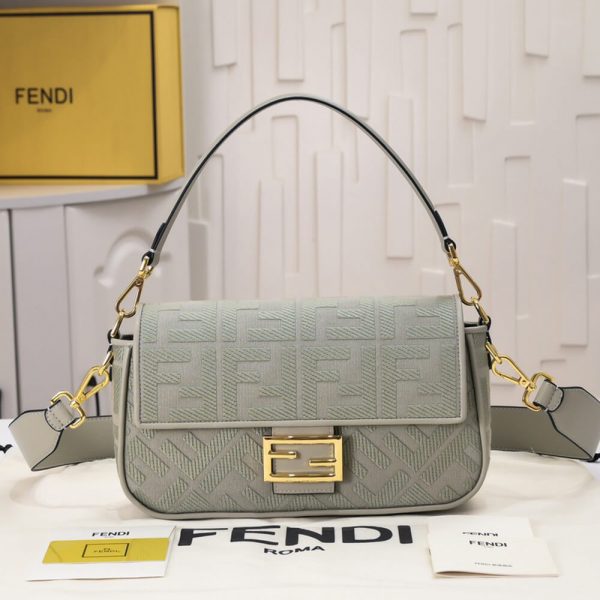 Fendi Baguette