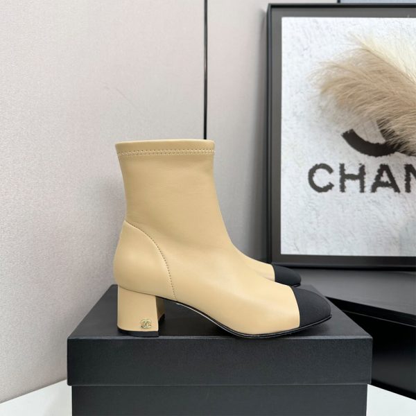CHANEL Boots