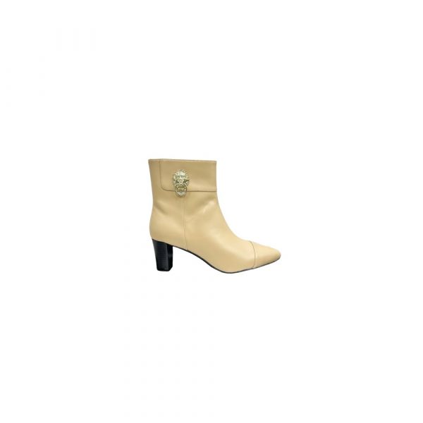 CHANEL Boots