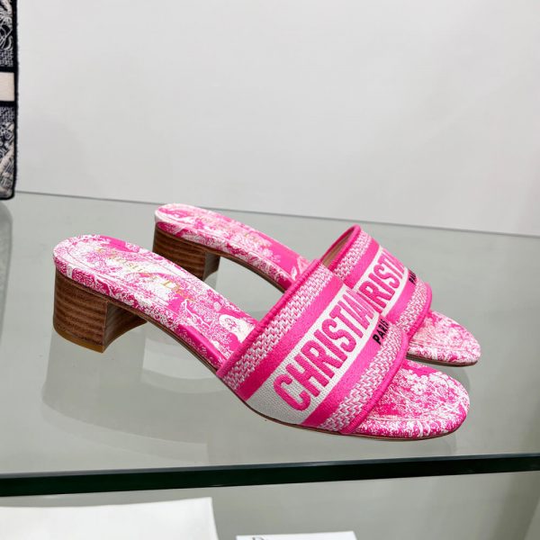 DWAY HEELED SLIDE