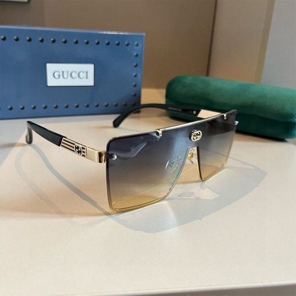 GUCCI SUNGLASSES