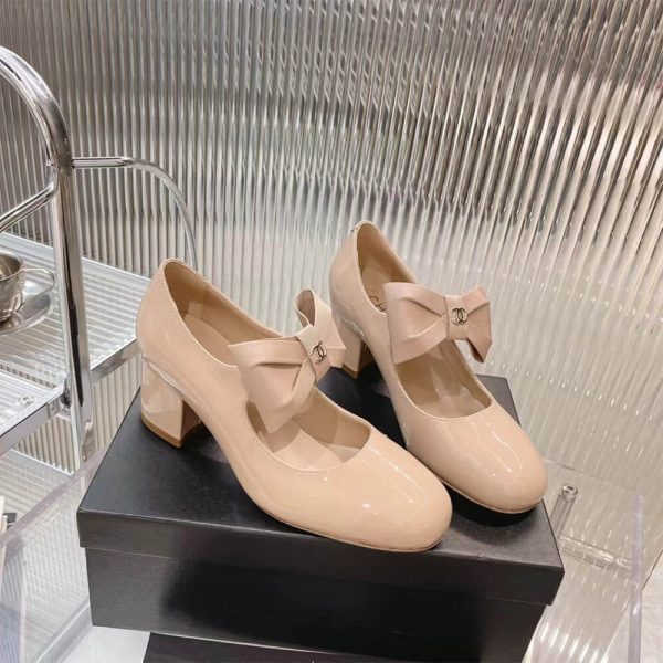 Chanel Pumps