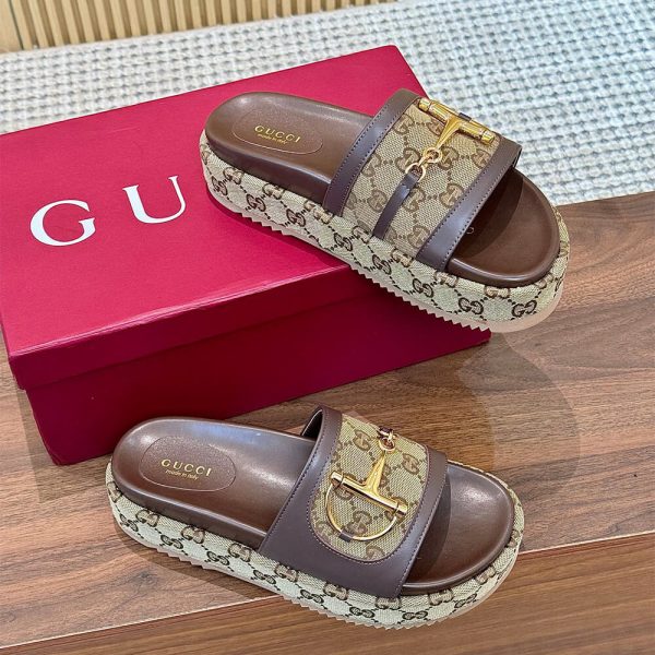 GUCCI Women’s platform slide sandal