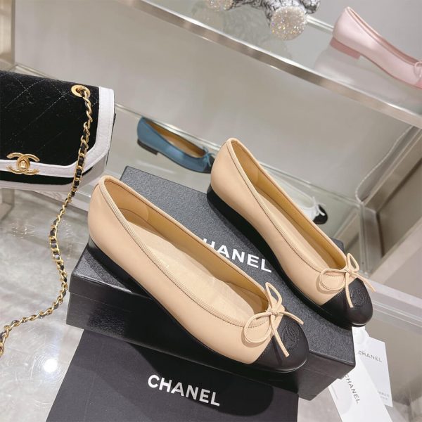 CHANEL Ballet flats
