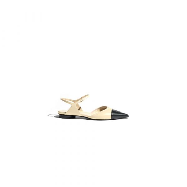 CHANEL Slingbacks