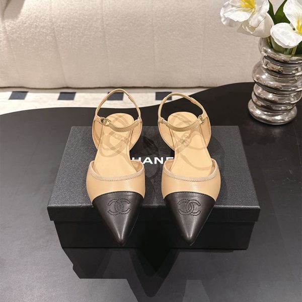 CHANEL Slingbacks