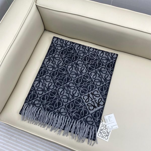 LOEWE Anagram scarf