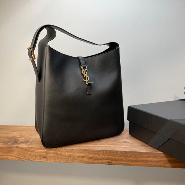 YSL LARGE LE 5 A 7 SUPPLE IN GRAINED LEATHER(high-end grade)
