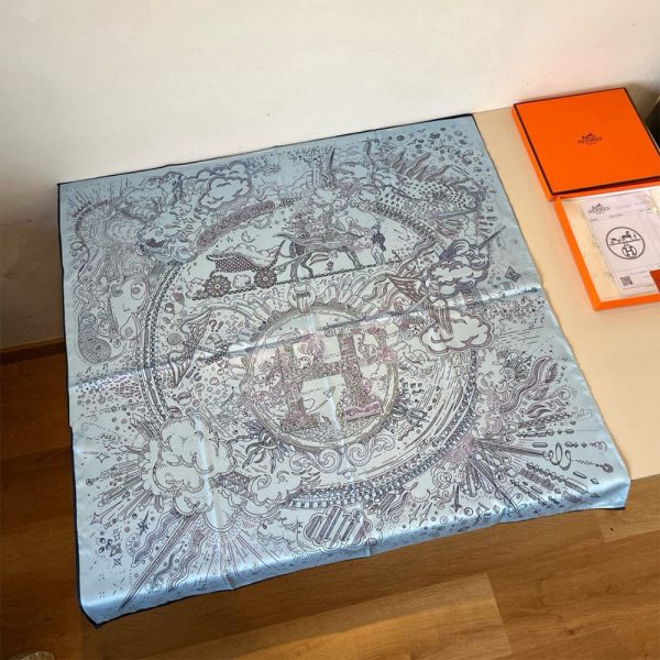 HERMES Please Hold The Line scarf 90