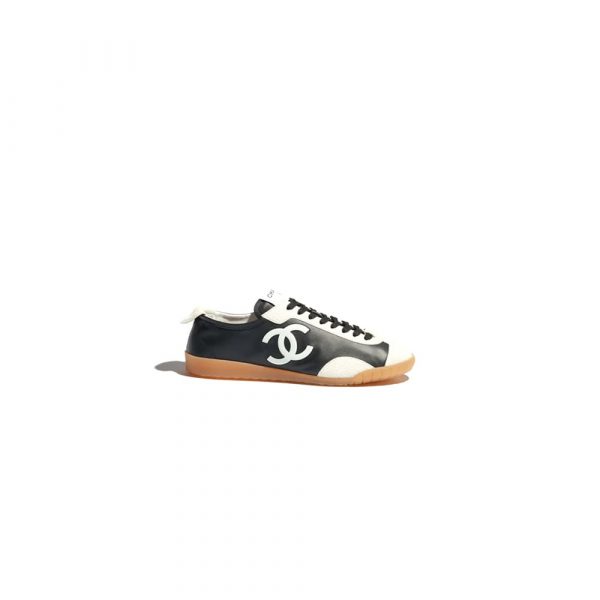 CHANEL Sneakers