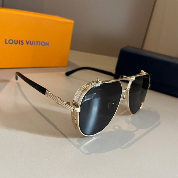 LOUIS VUITTON SUNGLASSES