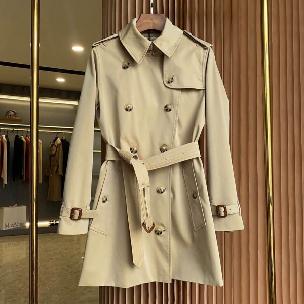 Burberry Short Kensington Heritage Trench Coat
