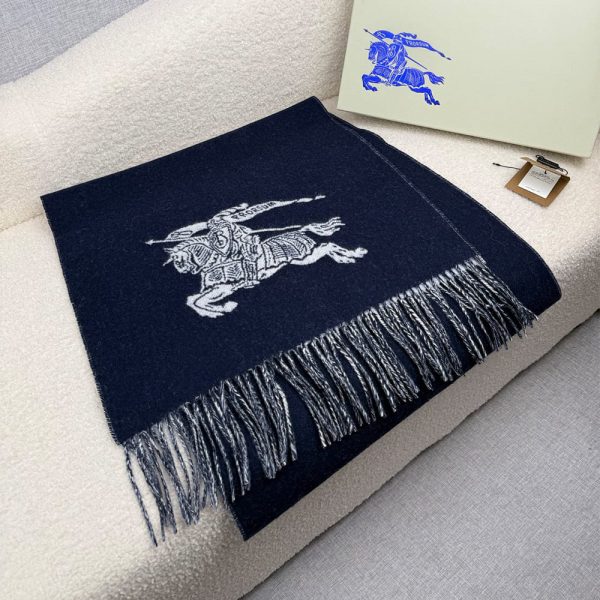 BURBERRY Knight Cashmere Reversible Scarf
