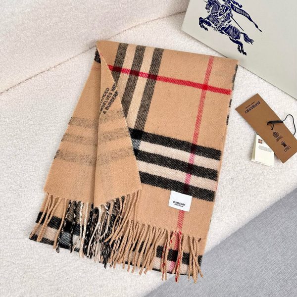 BURBERRY Reversible Label Print And Check Cashmere Scarf