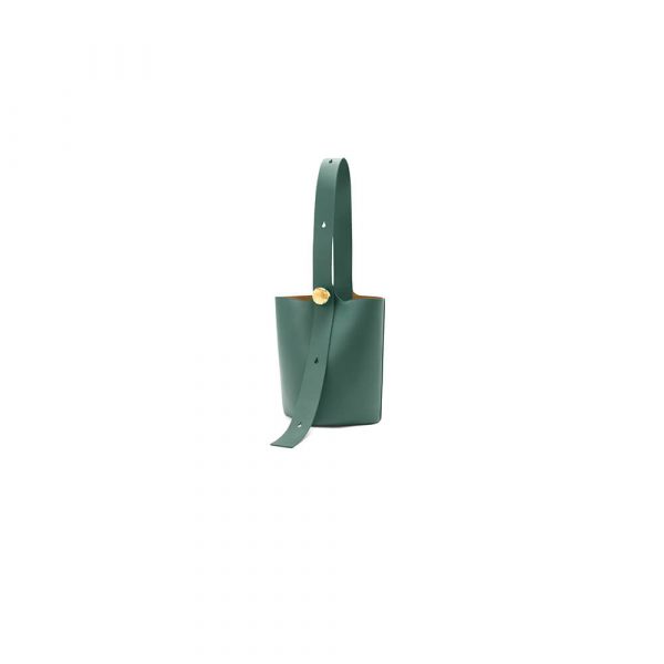 LOEWE Medium Pebble bucket in smooth calfskin(high-end grade)