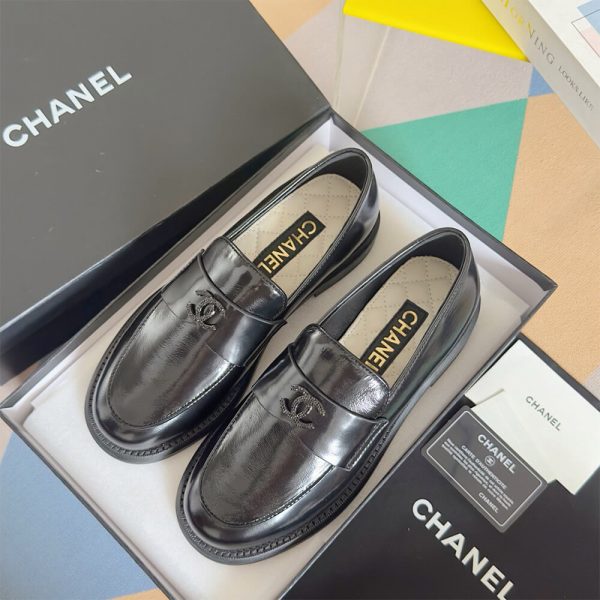 CHANEL WOMEN LOAFER