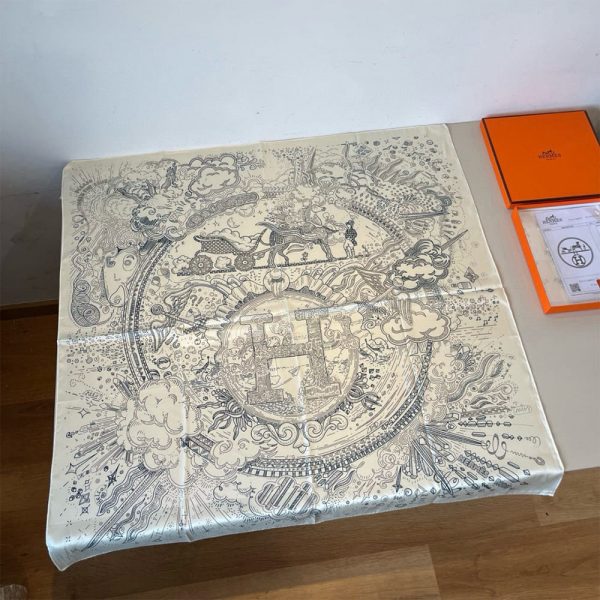 HERMES Please Hold The Line scarf 90